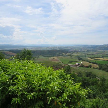 Le Presbytere De Montaigut Montégut Kültér fotó